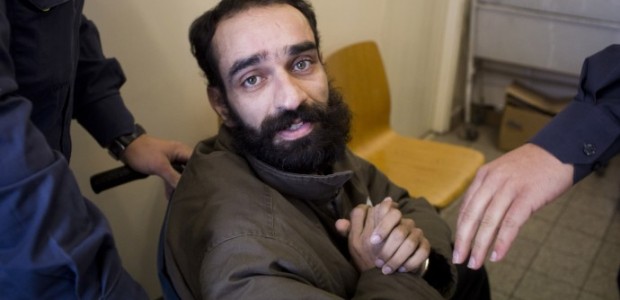 Wednesday 2/20/13  9:00AM – 5:00PM EST After 211 days on hunger strike, the Israeli “kangaroo” military court rejected the release of Palestinian hunger striker Samer Issawi today during his “emergency” hearing. […]
